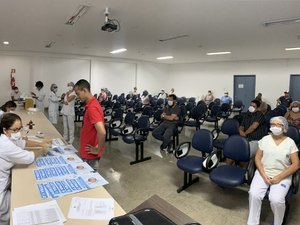 Em uma semana, HGE vacina quase 1,6 mil profissionais contra Influenza