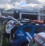 Homem viola medida protetiva contra a ex e é preso por tráfico em Maceió