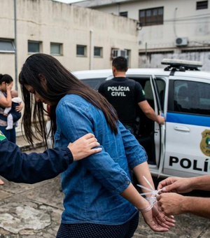 Babá é presa suspeita de dopar criança de 1 ano com medicamentos antidepressivos