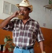 Velório de dono de bar tem homenagem com música brega e bebida em Maceió