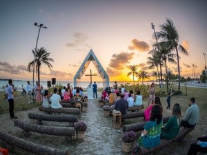 Capelinha de Jaraguá recebe mais de 100 casamentos em 2025; saiba como solicitar