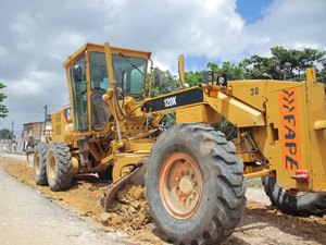 Prefeitura inicia serviço para pavimentação em corredor de transporte no Eustáquio Gomes