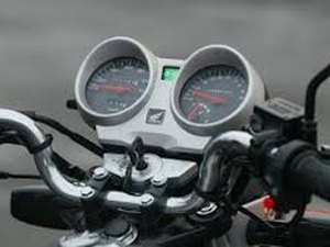 Em Arapiraca, motocicleta é furtada em estacionamento de empresa 