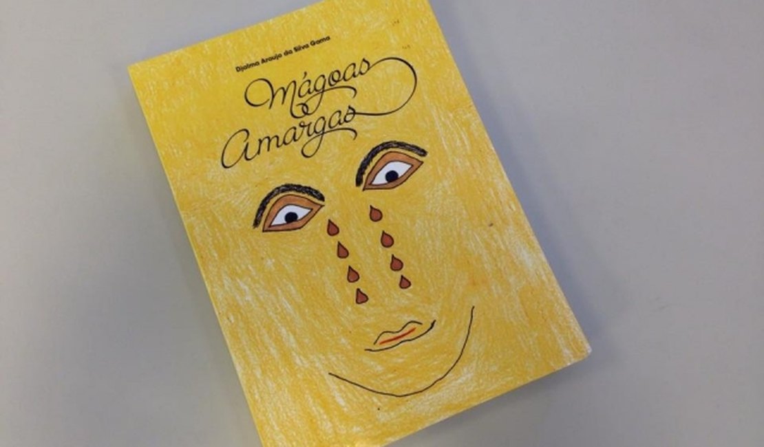 Carteiro alagoano lança livro sobre as angústias sofridas por um jovem casal