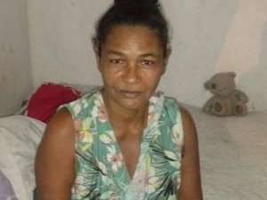 Mulher pede ajuda para reencontrar família que não vê há mais de 20 anos