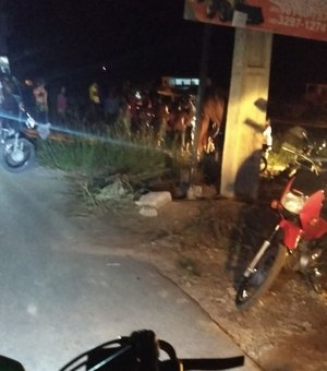 Acidente de moto deixa duas pessoas feridas em Japaratinga