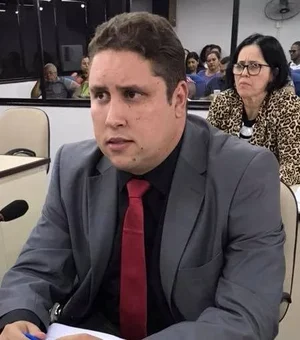 Vereador denuncia que prefeito não envia imunizantes para Hospital de Palmeira dos Índios