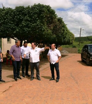 Luciano Barbosa visita comunidades rurais de Arapiraca com vereadores