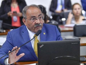 Ministro Barroso determina afastamento de senador Chico Rodrigues por 90 dias