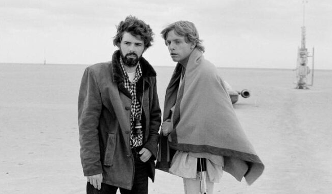 Com a chegada do novo “Star Wars”, Mark Hamill faz homenagem para George Lucas
