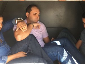 Trio é preso suspeito de realizar furtos em agência do Banco do Brasil