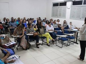 Escola de Governo abre edital para cadastro de novos instrutores