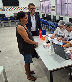 Após procedimentos instaurados, MPAL acompanha evento de distribuição de absorventes e vacinação