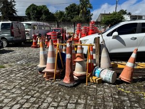 DMTT apreende cones e cavaletes utilizados indevidamente no São João de Maceió