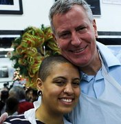 Filha do prefeito de Nova York é presa ao lado de manifestantes, acusada de 'reunião ilegal'