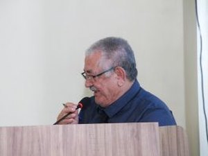 Vereador Gibson Buarque enaltece trabalho de secretária