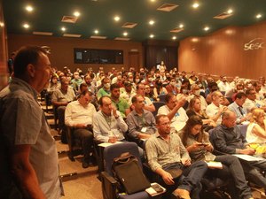 Seminário de Grãos incentiva técnicas que diminuem custo e aumentam renda dos produtores rurais