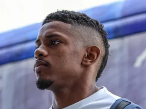 Em comum acordo, atacante Robinho tem sua saída anunciada pelo CSA