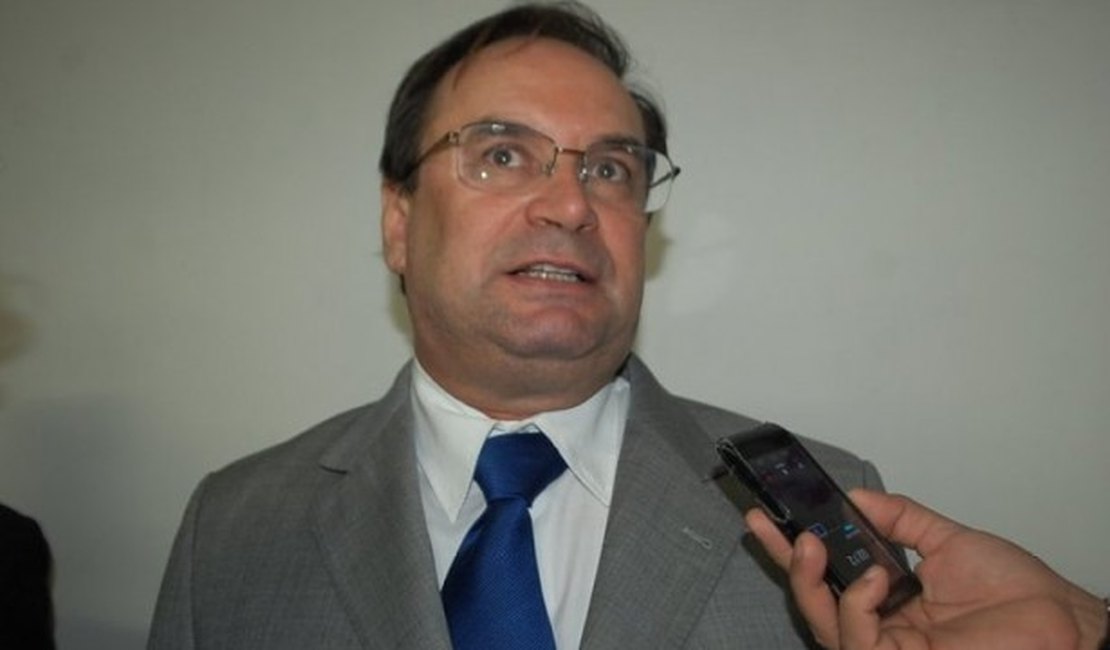 Vice-governador, deputado federal ou suplente de senador. Qual o destino de Luciano Barbosa?