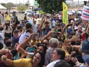 Nordestino parece que ganhou na Mega-Sena quando vê água, diz Bolsonaro