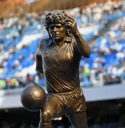 Estátua de Maradona é devolvida por ser muito cara