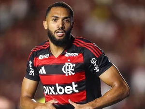 Juninho deixa o Flamengo e acerta com clube do México