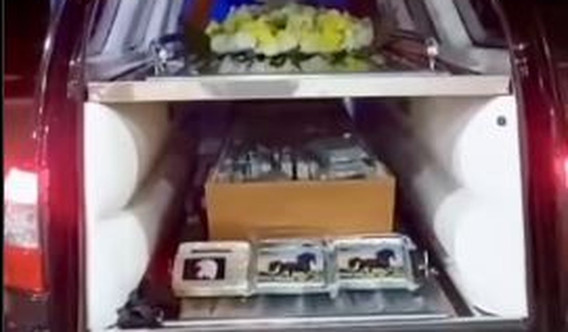 PR apreende 162kg de cocaína escondida em caixão de carro de funerária no MS
