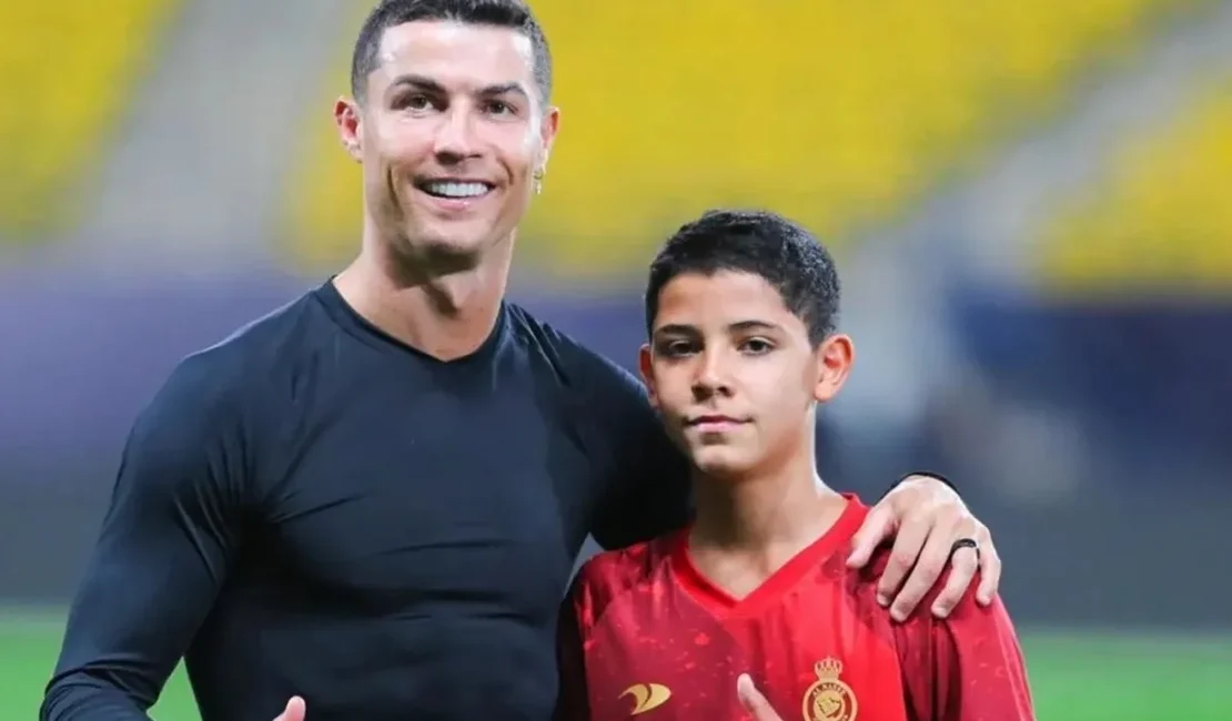 Cristiano Ronaldo choca com presente de R$ 1,5 milhão ao filho de 15 anos