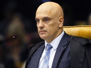 Ministro do STF proíbe governo federal de derrubar decisões de estados e municípios sobre isolamento