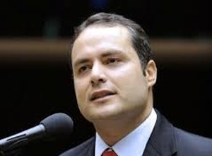 Anuncio de secretariado de Renan Filho é adiado