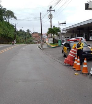Defesa Civil de Maceió faz vistoria e libera Avenida Leste-Oeste para tráfego