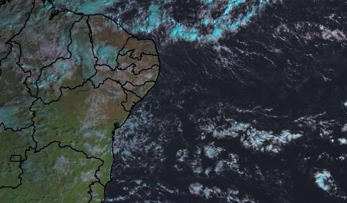 Previsão aponta chuvas passageiras no litoral de AL