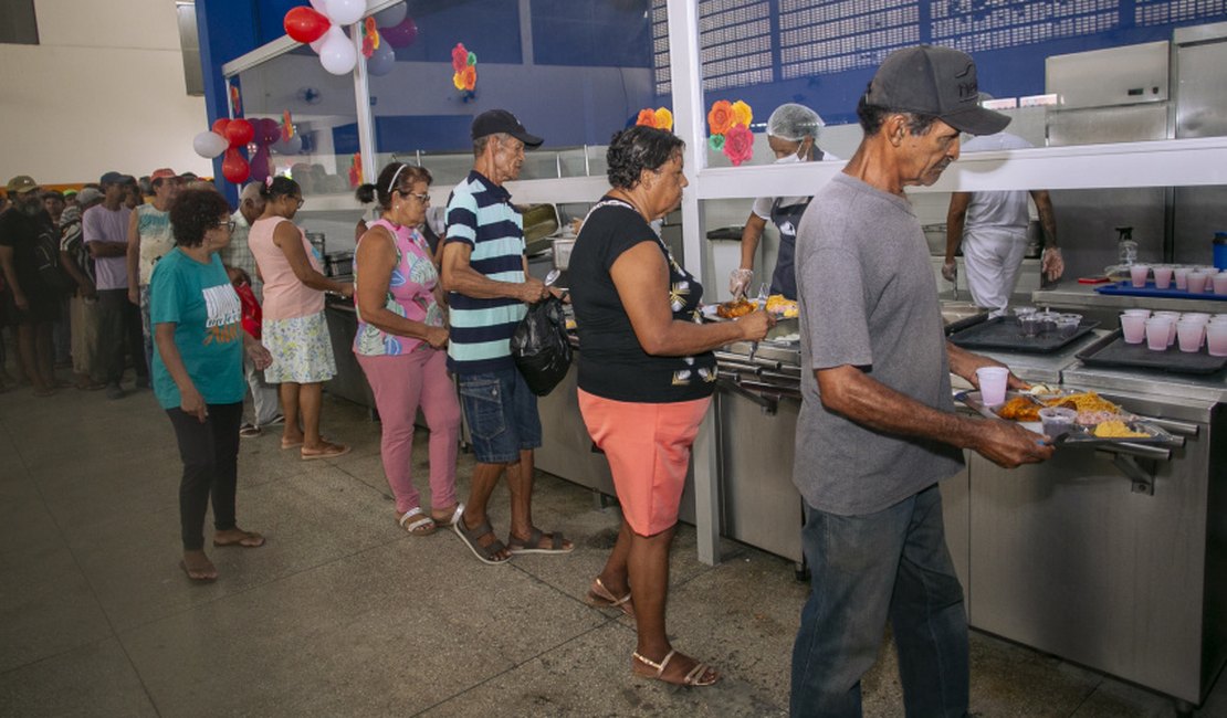 Restaurante Popular tem programação especial em alusão ao Dia das Mães