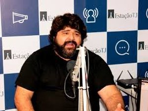 Fabiano Menotti leva calote de R$ 220 mil e entra na Justiça