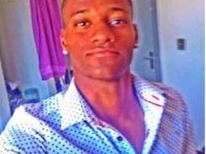 Jogador de futebol morre afogado durante o carnaval