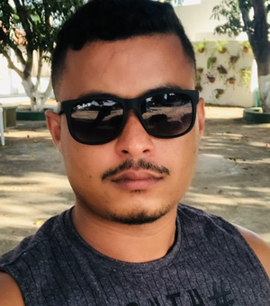 Polícia Civil investiga morte de professor da Ufal encontrado em casa, em Arapiraca