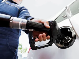 MP sobre combustíveis gera atrito no futuro governo
