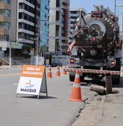 Prefeitura realiza limpeza e desobstrução de galeria pluvial na Pajuçara