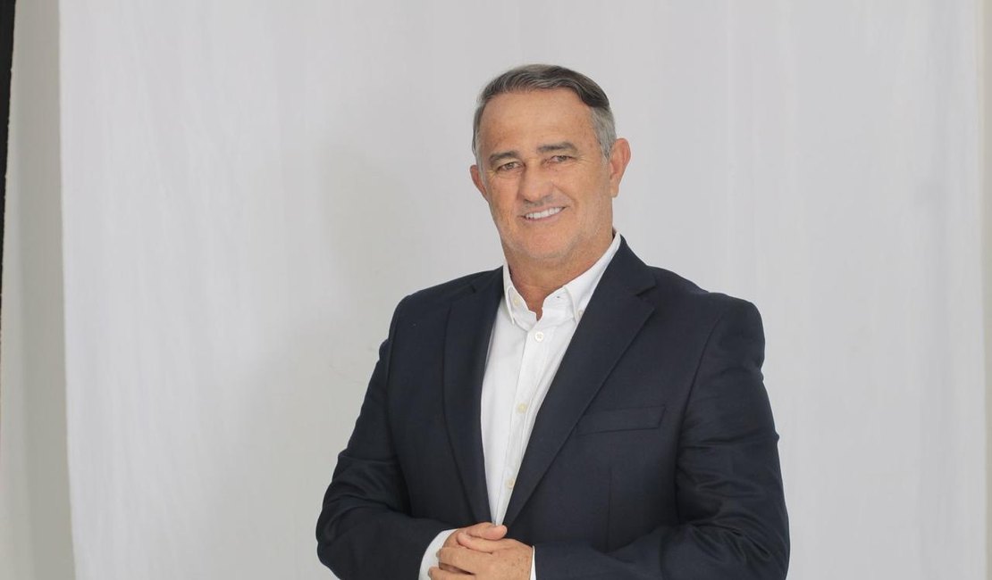 Vereador destaca esporte e bem-estar com projeto de futmesa para estudantes