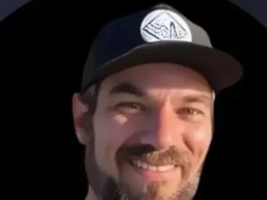 Polícia Civil prende suspeito de envolvimento na morte de músico em prédio na Jatiúca