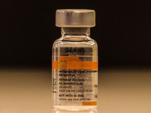 Cinco frascos da CoronaVac são furtados em posto de saúde no Rio