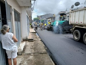 União dos Palmares se transforma em pouco tempo num verdadeiro canteiro de obras; asfalto é levado aos bairros mais carentes
