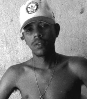 Jovem é morto a tiros e outro fica ferido próximo a cemitério em Piranhas