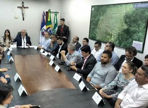 Rogério anuncia nova equipe de trabalho, mas vereadores aliados se dividem