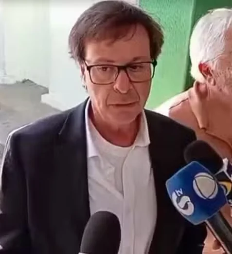 Moraes revoga prisão de ex-ministro do Turismo do governo Bolsonaro