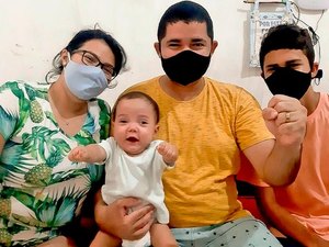 Prematuro que já passou por 5 internações se recupera da Covid-19