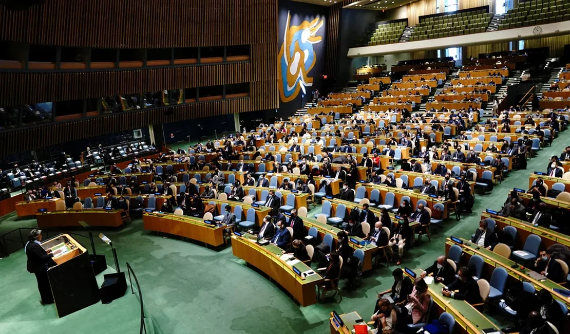 Assembleia Geral da ONU aprova resolução contra invasão da Ucrânia pela Rússia