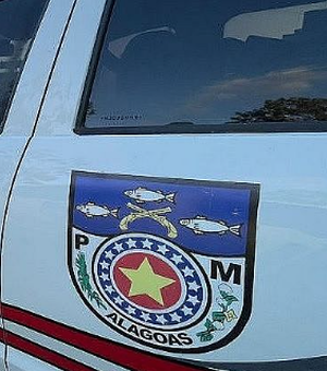 Homem é socorrido após ser baleado com, ao menos, quatro tiros em Maceió