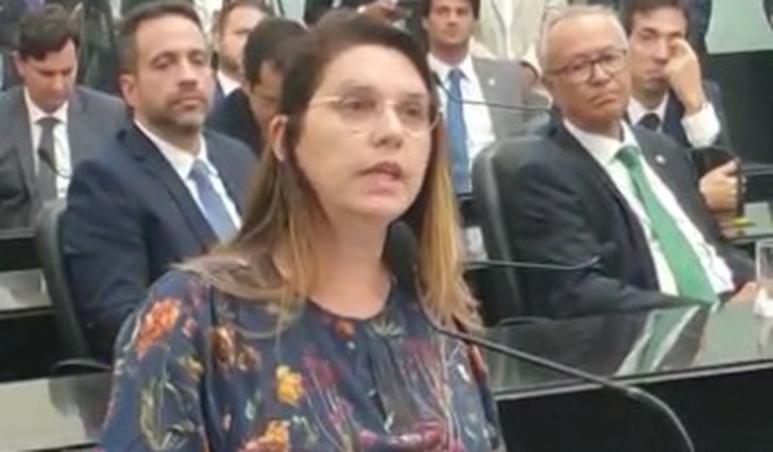 “Tenho consciência que estou participando de um jogo de cartas marcadas,” diz deputada Jó Pereira durante votação para governador