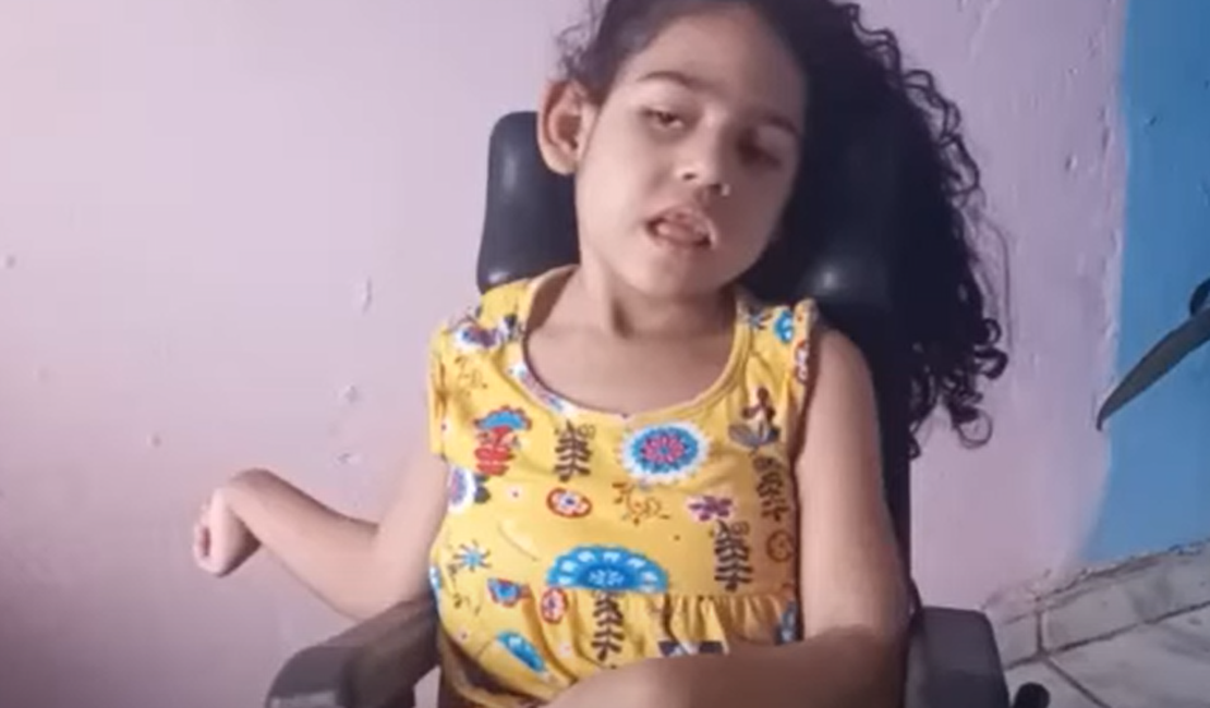 [Vídeo] Mãe faz vaquinha para realizar cirurgias na filha com paralisia cerebral  e epilepsia